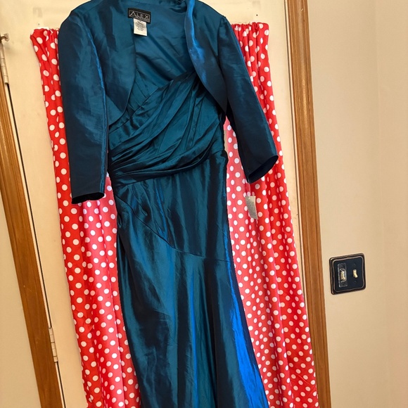 Formal Gown Dark Teal/ Blue - Picture 1 of 1